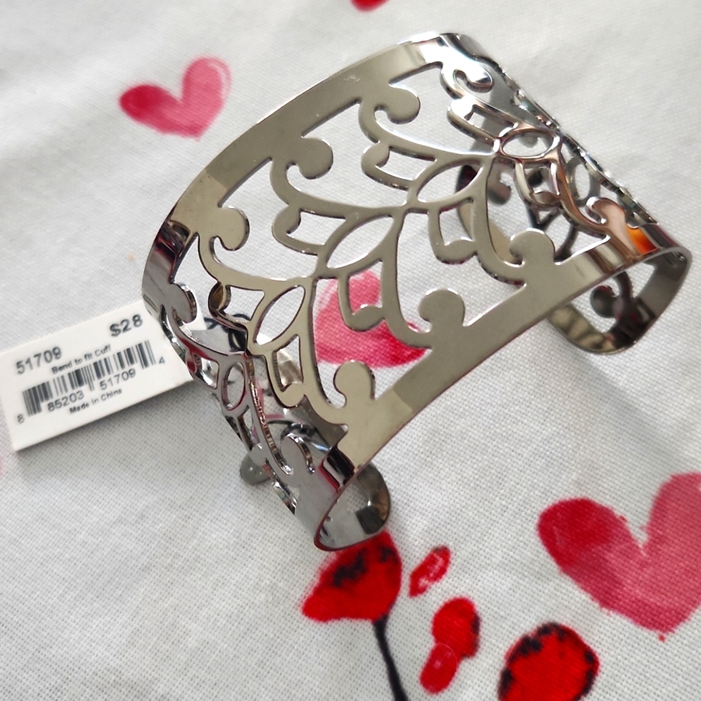 Cookie Lee intricate design cuff